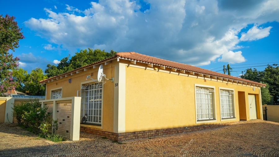 2 Bedroom Property for Sale in Flamwood North West